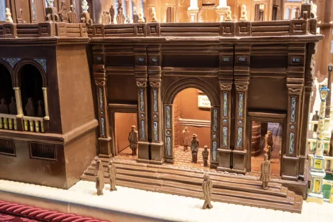 Image for the story: La Estepeña opens a Chocolate City dedicated to the Plaza de España