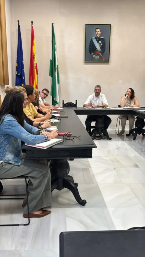 Imagen de la noticia: Fuentes de Andalucía coordina a los profesionales que atienden a víctimas de violencia de género