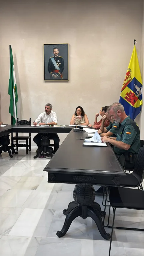 Imagen de la noticia: Fuentes de Andalucía coordina a los profesionales que atienden a víctimas de violencia de género