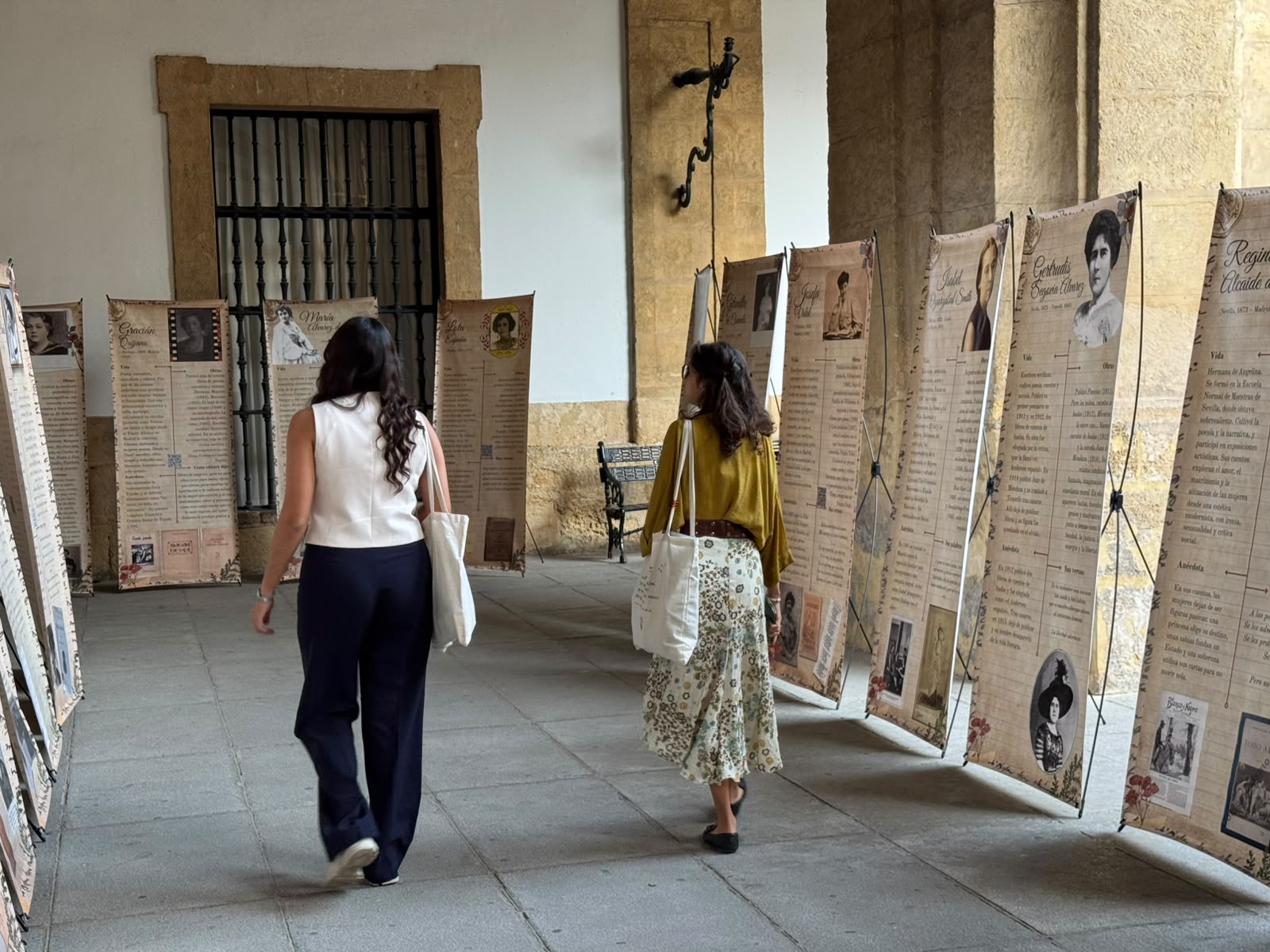 Imagen de la noticia: La Universidad de Sevilla expone la memoria de las escritoras andaluzas olvidadas