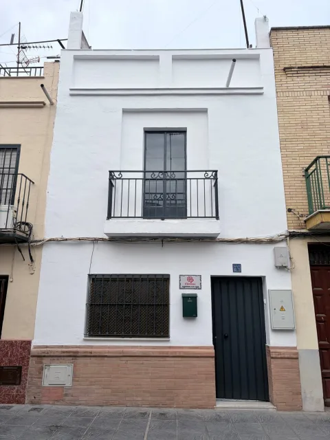 Imagen de la noticia: Coria del Río estrena un centro de Cáritas en la parroquia de San José