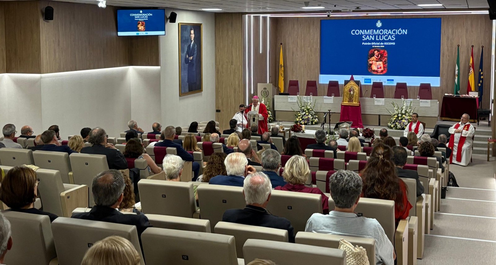 Imagen de la noticia: El arzobispo agradece a los médicos de Sevilla su servicio a la vida en la fiesta de san Lucas