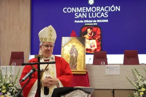 Imagen de la noticia: El arzobispo agradece a los médicos de Sevilla su servicio a la vida en la fiesta de san Lucas