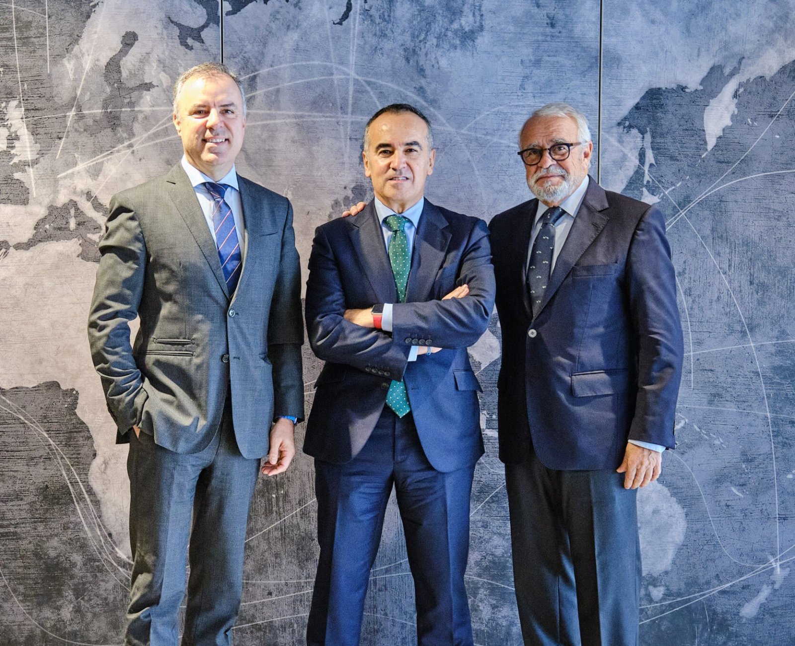 Imagen de la noticia: GHENOVA recibe el premio ABC a la Trayectoria Empresarial en Andalucía