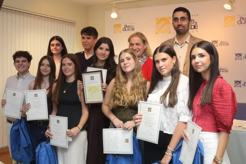 Imagen de la noticia: Un instituto de Ubrique gana el Premio Humanitas de la UPO por un estudio del habla local