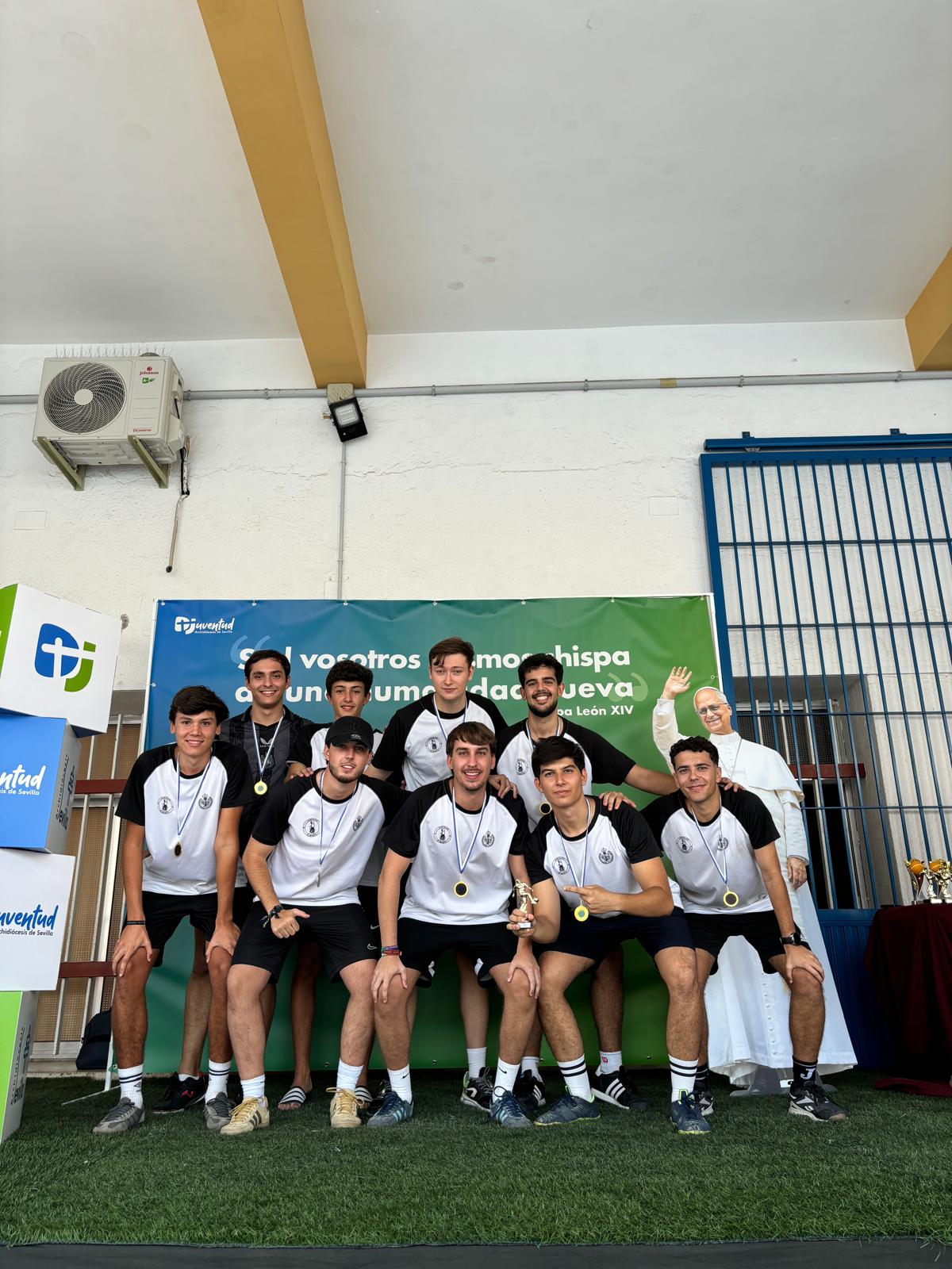 Imagen de la noticia: La Archidiócesis celebra la primera Jornada Deportiva Diocesana con jóvenes de parroquias y hermandades