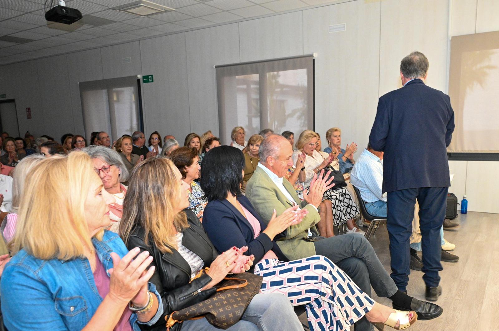 Imagen de la noticia: Tomares arranca el curso del Aula Abierta de Mayores con más de 150 matriculados