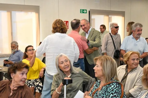 Imagen de la noticia: Tomares arranca el curso del Aula Abierta de Mayores con más de 150 matriculados