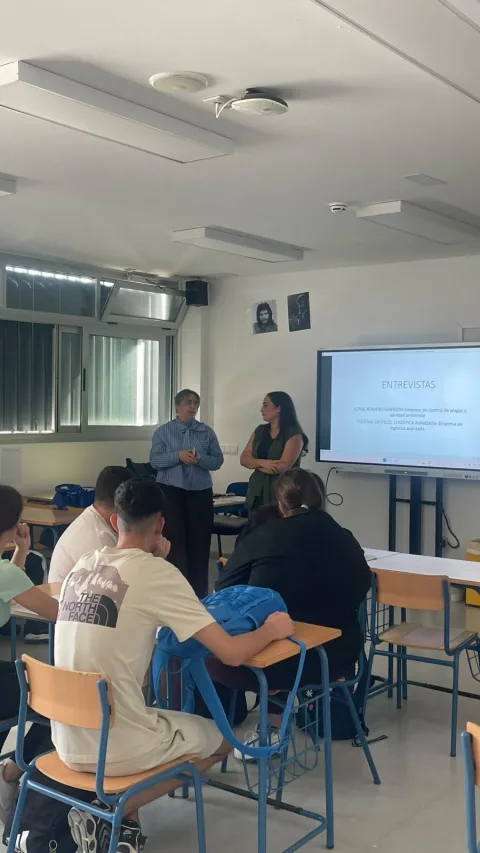 Imagen de la noticia: Guillena lleva al Instituto El Molinillo referentes femeninos de sectores técnicos