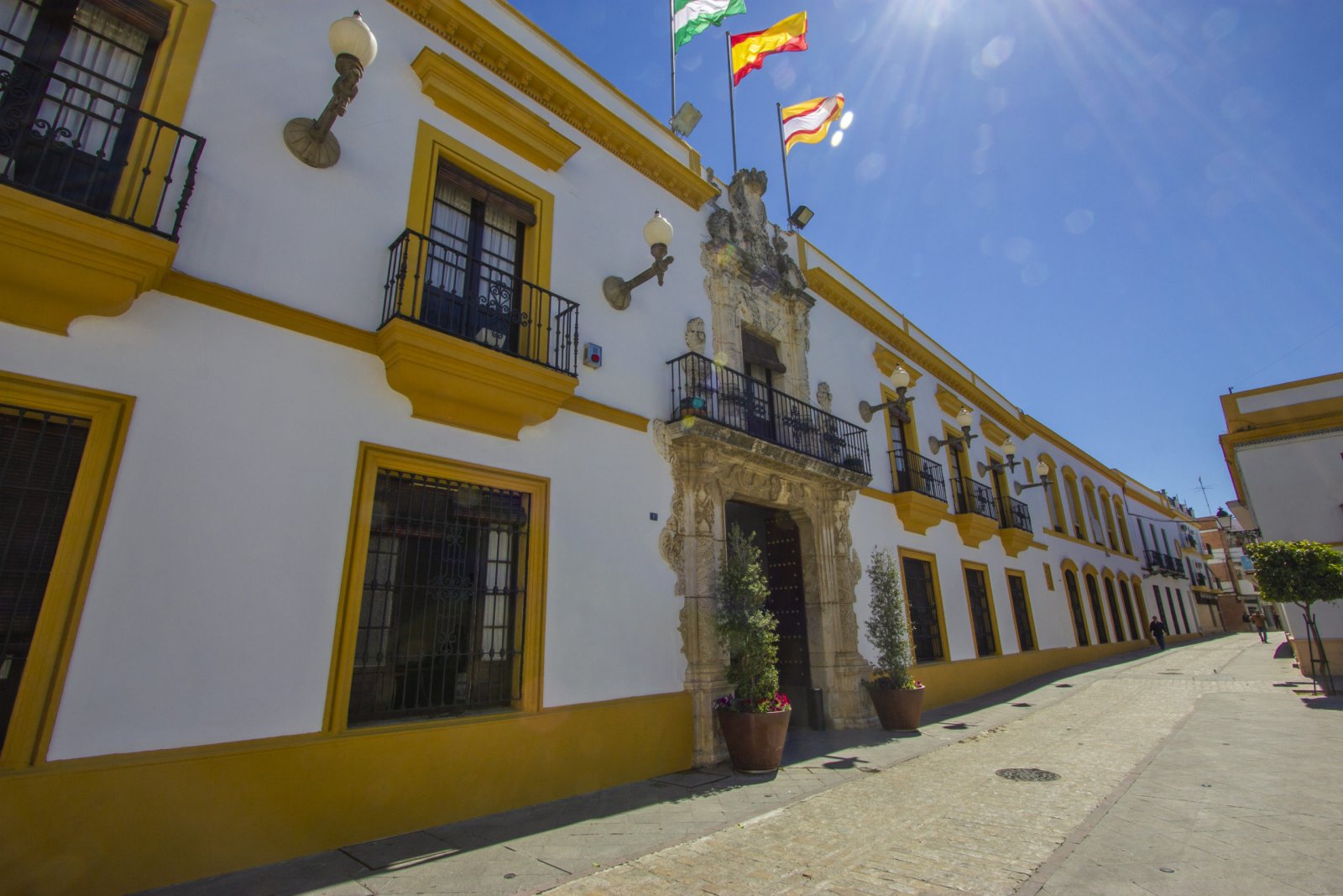 Imagen de la noticia: Utrera aprueba 22 plazas de empleo público para 2026, nueve de ellas de Policía Local