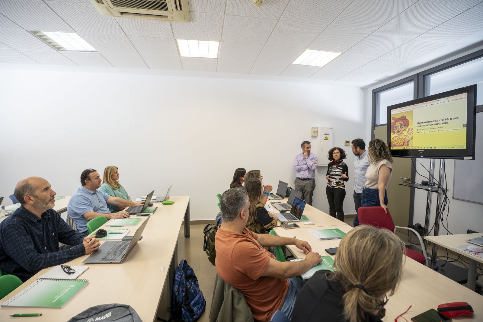Imagen de la noticia: Mairena del Aljarafe ofrece en noviembre tres cursos gratuitos para autónomos y pymes