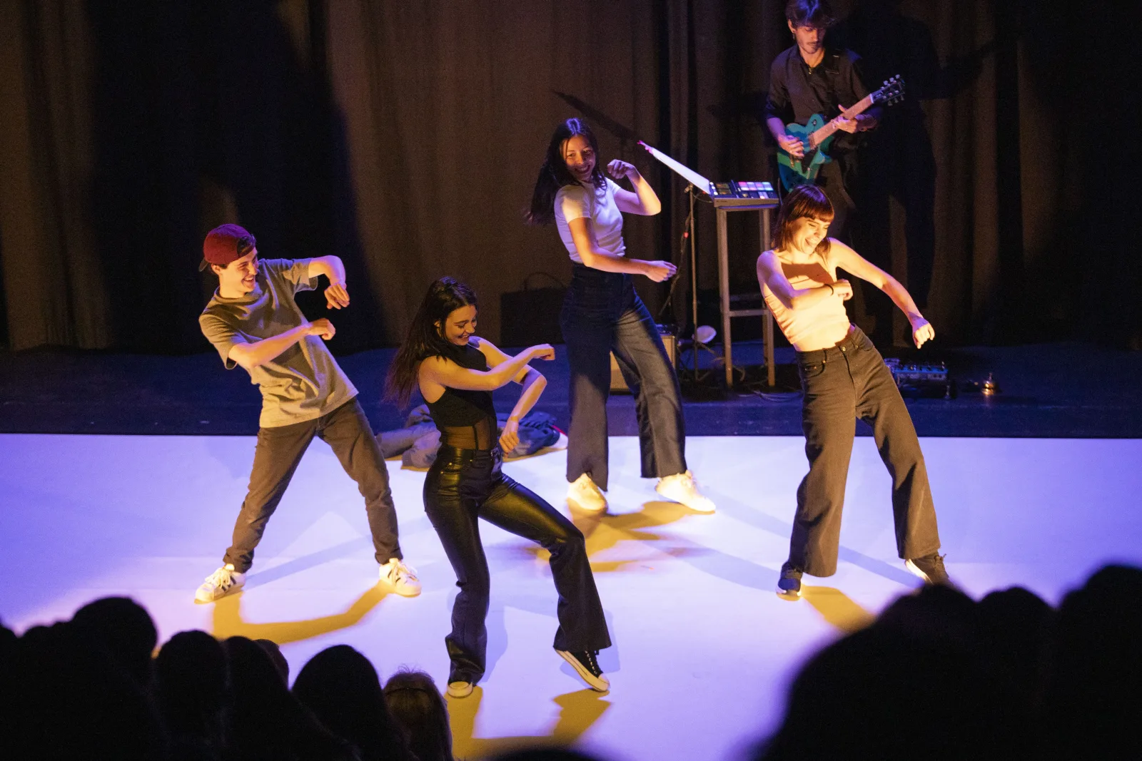Imagen de la noticia: Cuatro municipios acogen el viernes teatro, danza y circo del circuito provincial CIPAEM