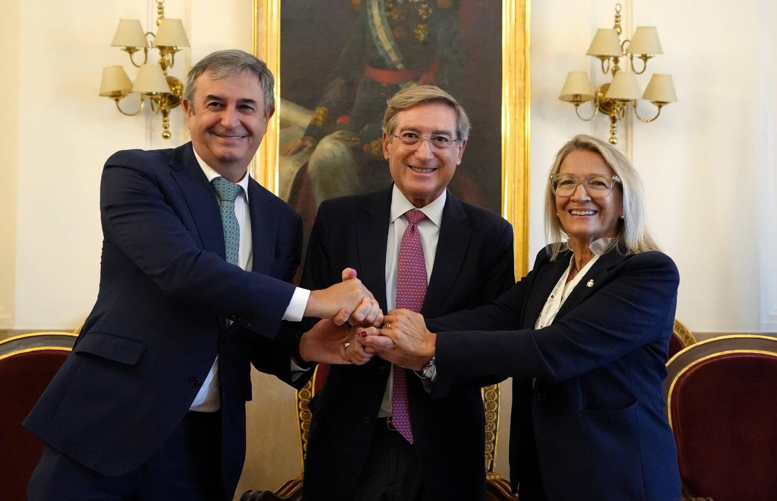 Imagen de la noticia: El Puerto de Sevilla amplía su red eléctrica para atraer industria