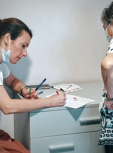 Imagen de la noticia: El Virgen del Rocío lleva la diálisis peritoneal a casa de seis pacientes