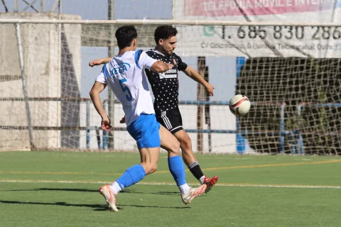 Imagen de la noticia: El San José gana 0-2 en Arahal con dos goles de Diego Rosado
