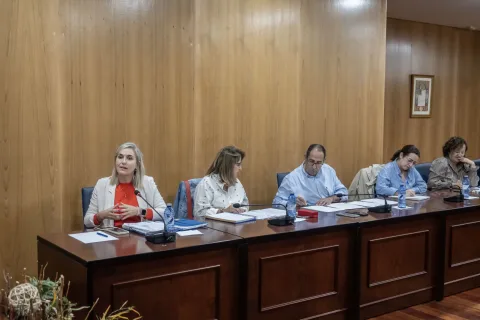 Imagen de la noticia: Estepa municipaliza la Unidad de Día y reasfalta la avenida de Andalucía