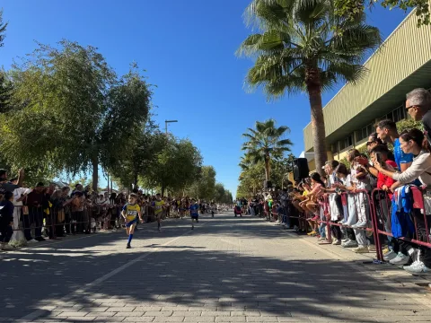 Imagen de la noticia: Utrera reúne a más de 750 deportistas en el duatlón y la carrera popular
