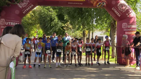 Imagen de la noticia: Utrera reúne a más de 750 deportistas en el duatlón y la carrera popular