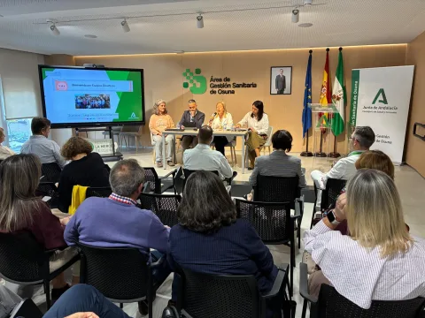 Imagen de la noticia: Osuna reúne a más de cien enfermeras de gestión de casos de la provincia