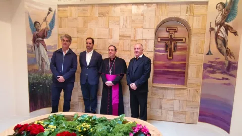 Imagen de la noticia: San José y Santa María abre un columbario con 384 lóculos