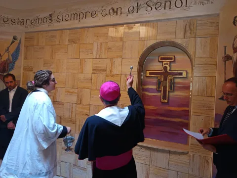 Imagen de la noticia: San José y Santa María abre un columbario con 384 lóculos