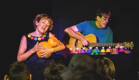 Imagen de la noticia: Tomares suspende el teatro infantil del sábado por el luto