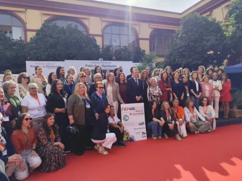 Imagen de la noticia: Gelves lleva dos negocios de mujeres a la feria provincial