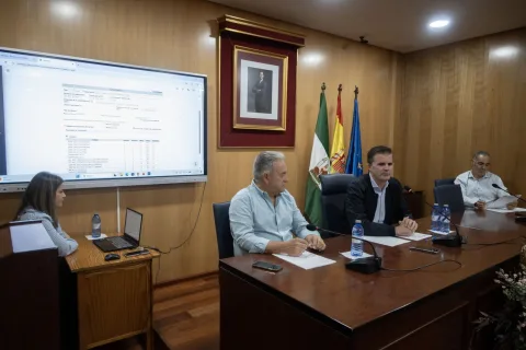 Imagen de la noticia: Estepa elige por sorteo a quienes estarán en las mesas del 29N